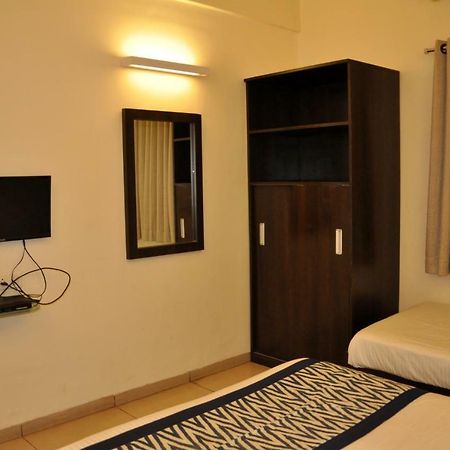 Hotel Tourist, Kolhapur Exterior foto