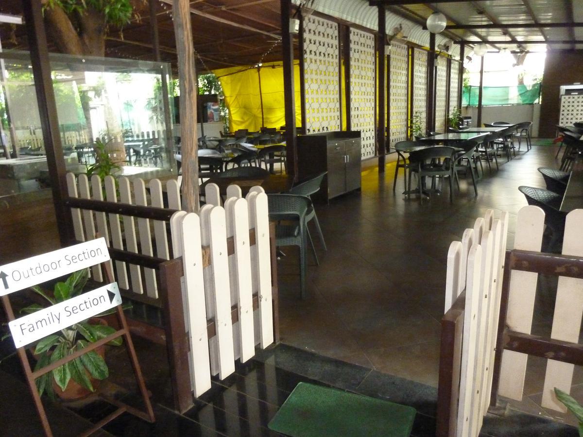 Hotel Tourist, Kolhapur Exterior foto