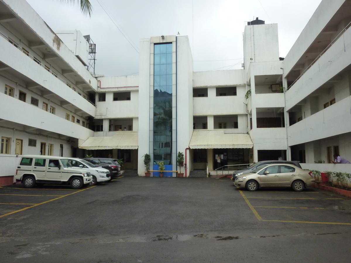 Hotel Tourist, Kolhapur Exterior foto